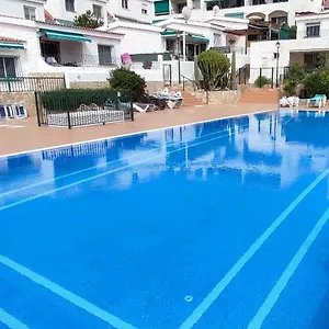 https://bungalo-poco-blanco-with-ocean-view.adeje-hotels.com